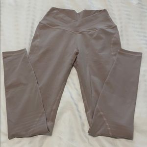 Alphalete surface wrap leggings